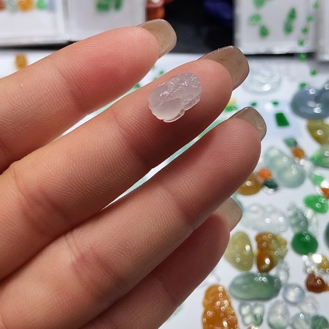 定制翡翠未镶嵌翡翠