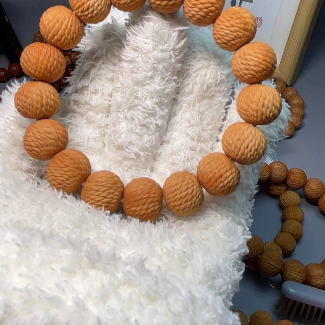 胡***了猴头核桃手串龙鳞