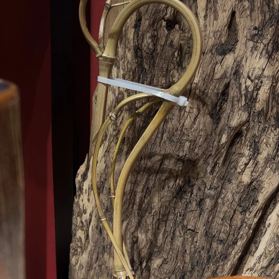 龙隐原创设计，龙挂香