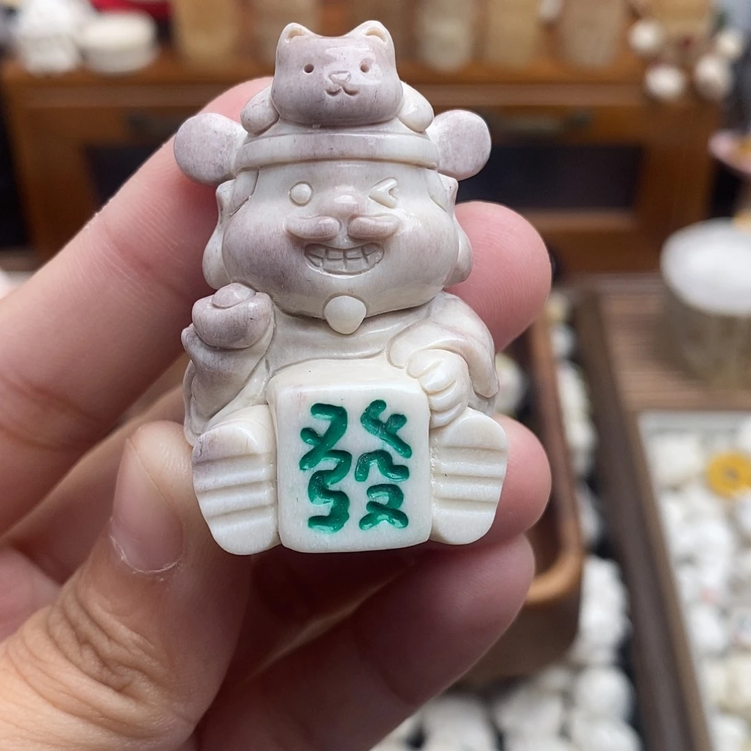 鹿骨把件c35大财神