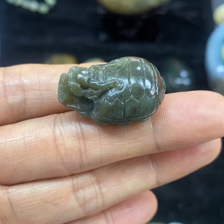 未镶嵌和田玉（糖玉）挂件