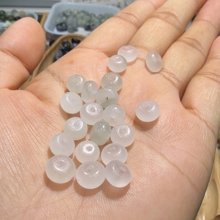 和田玉未镶嵌珠宝半成品