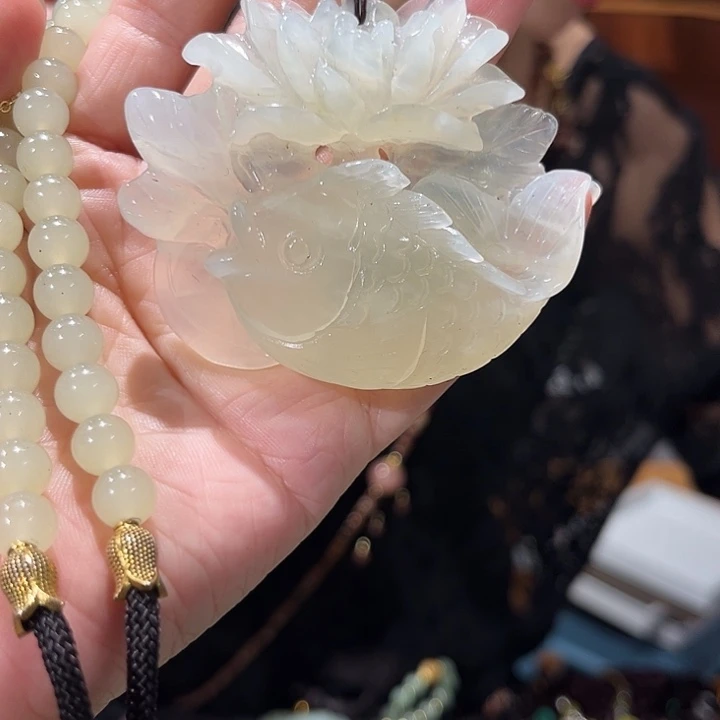 未镶嵌岫玉毛衣链
