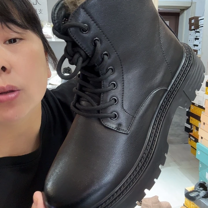 宏***儿51371-6黑411111111111