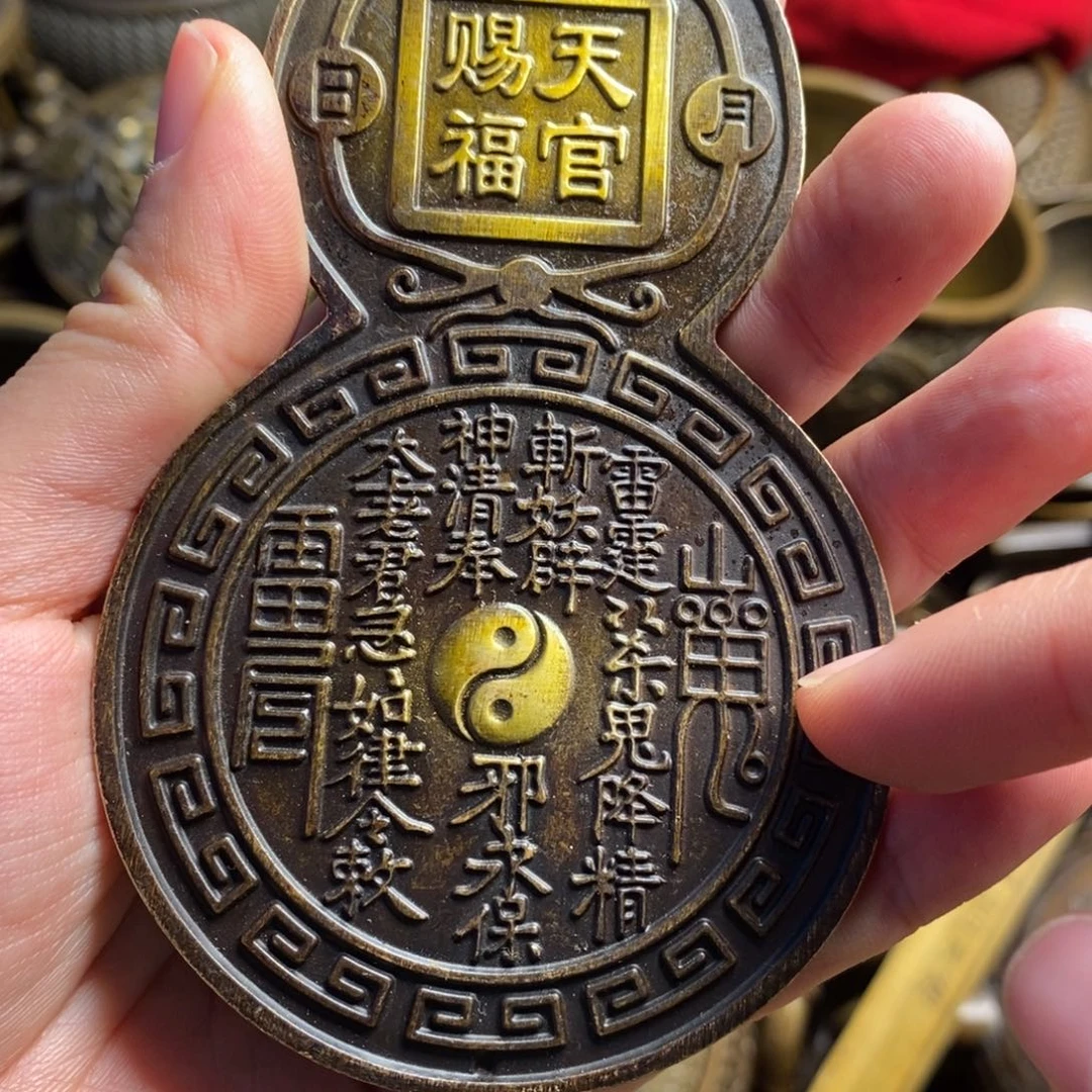 精美铜器做工精良