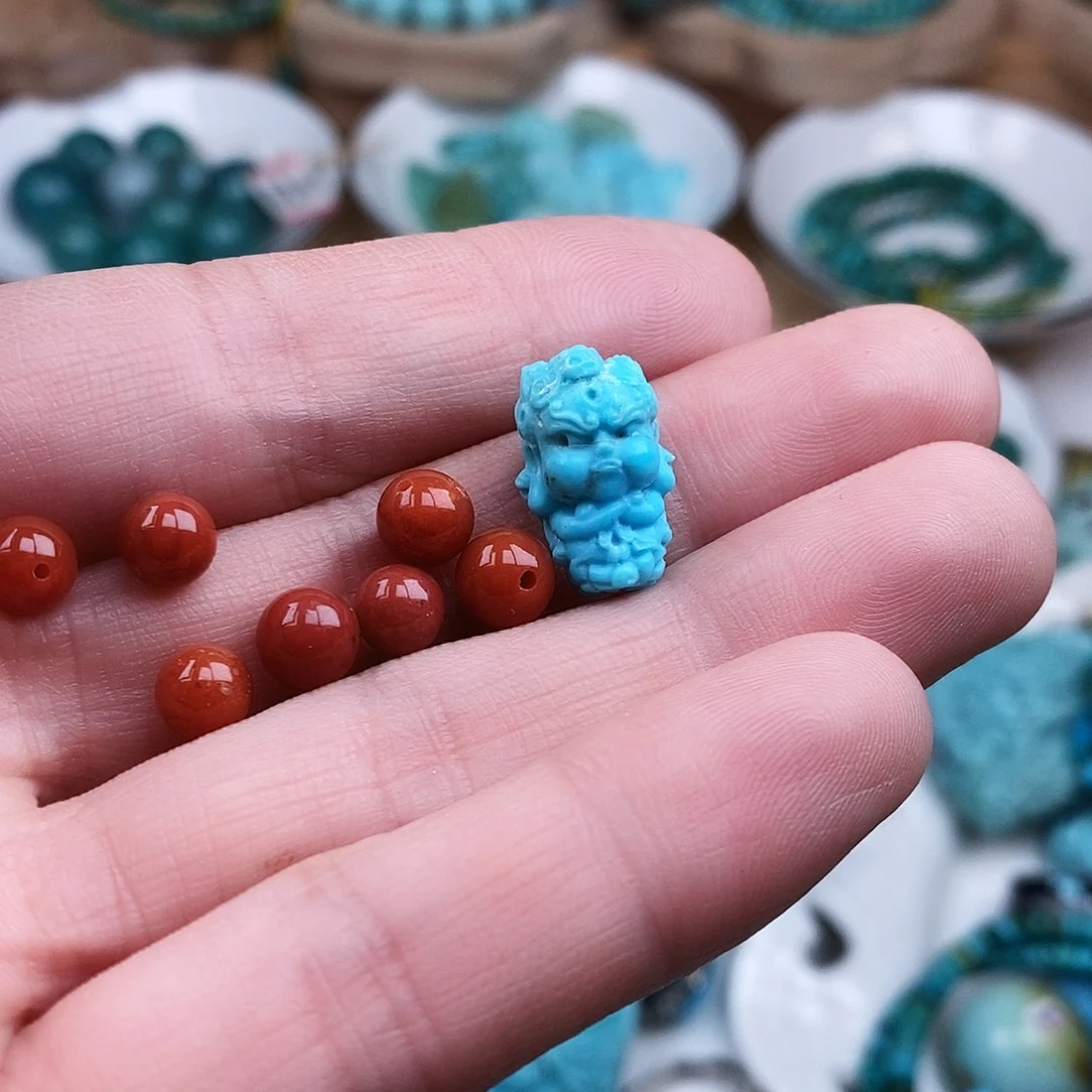 南红玛瑙未镶嵌珠宝奇石