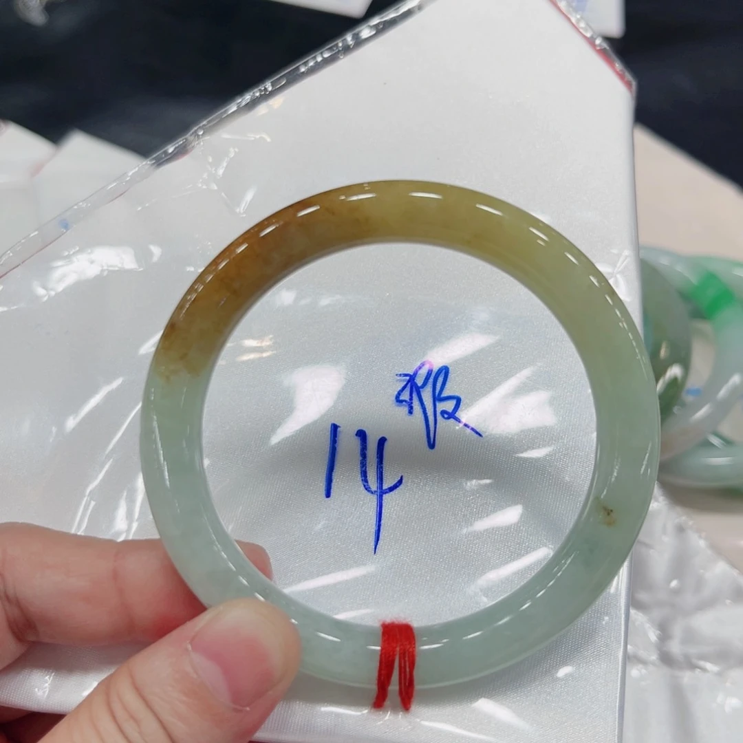 翡翠手镯未镶嵌56.5圆