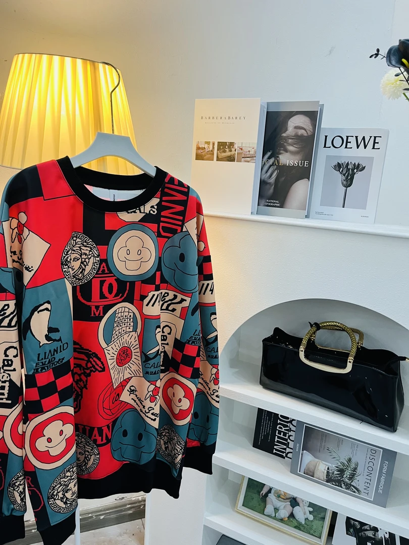 春秋季卫衣套头圆领长袖衫宽松印花秋季