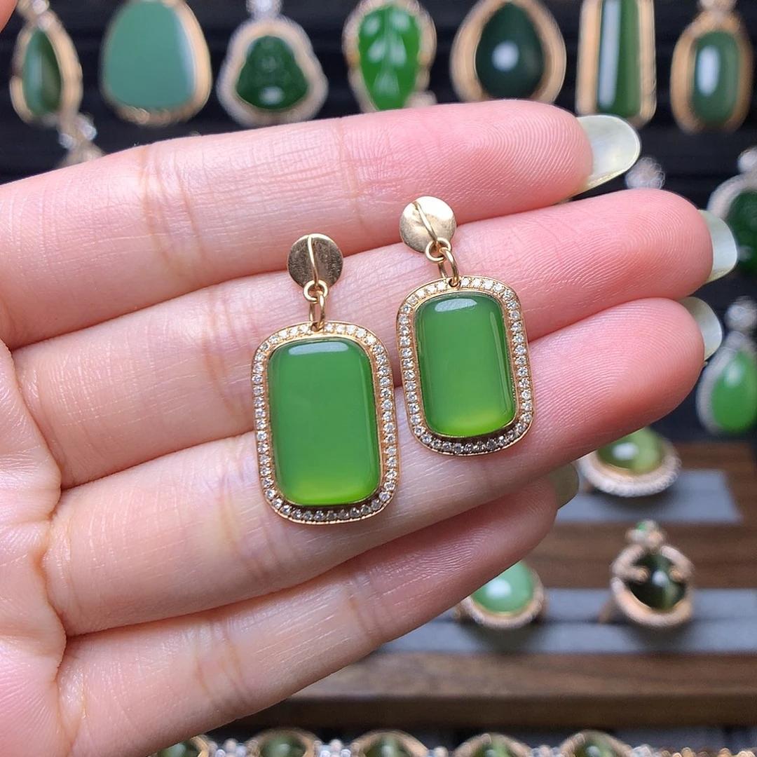 和田玉首饰18K金镶嵌