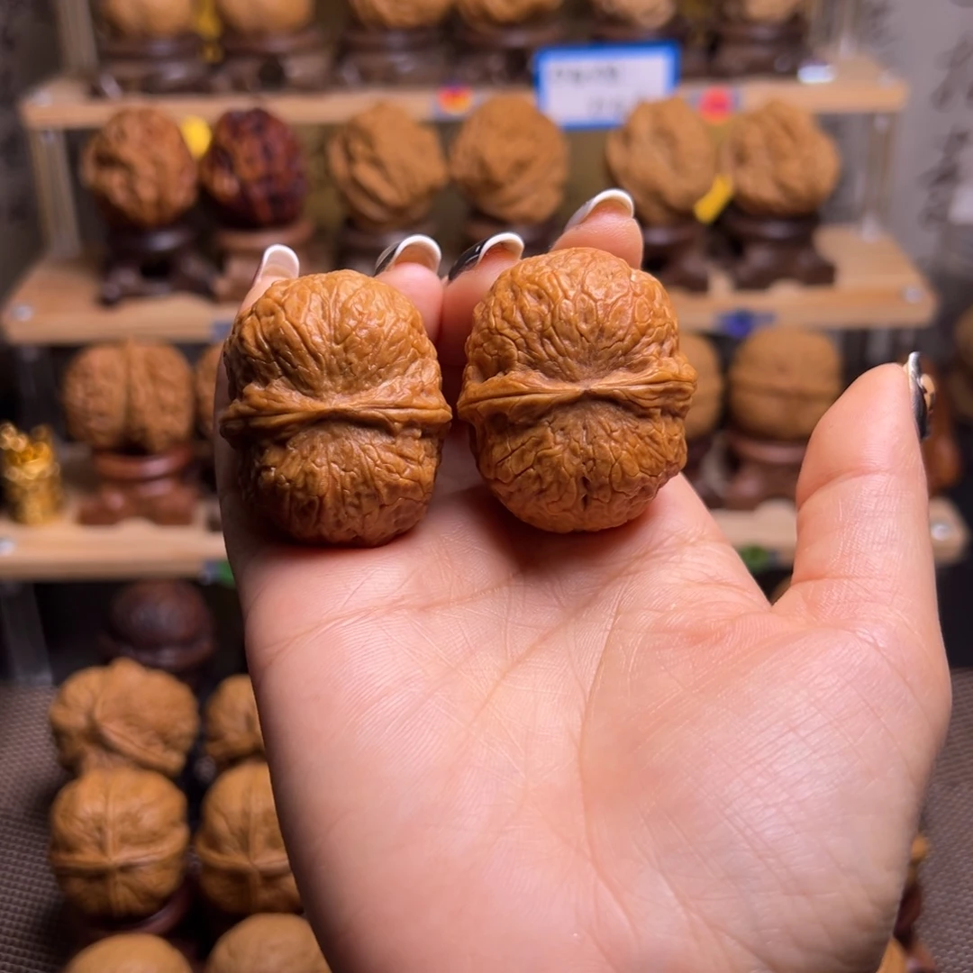 桃核把件贵妃榻H58、40……