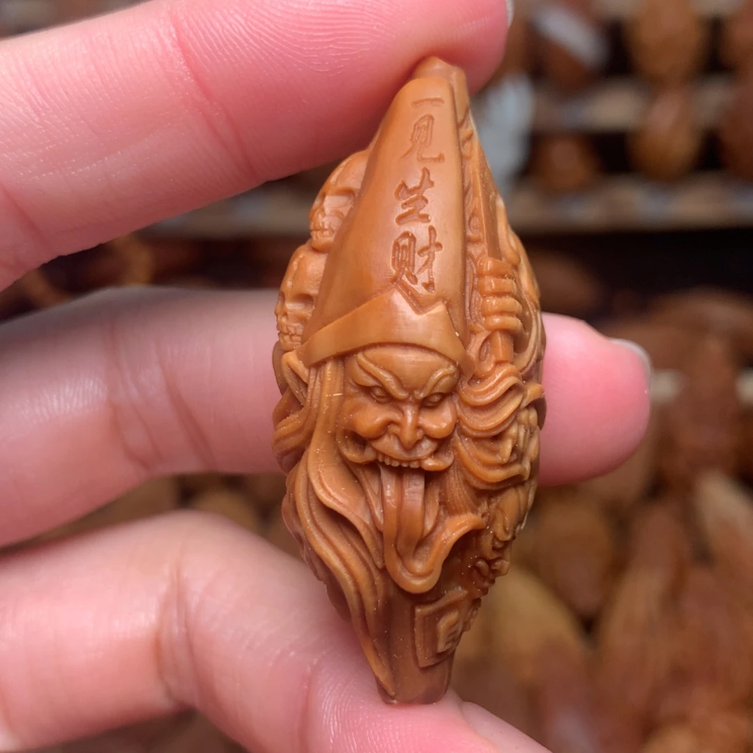 把件橄榄核黑白无常