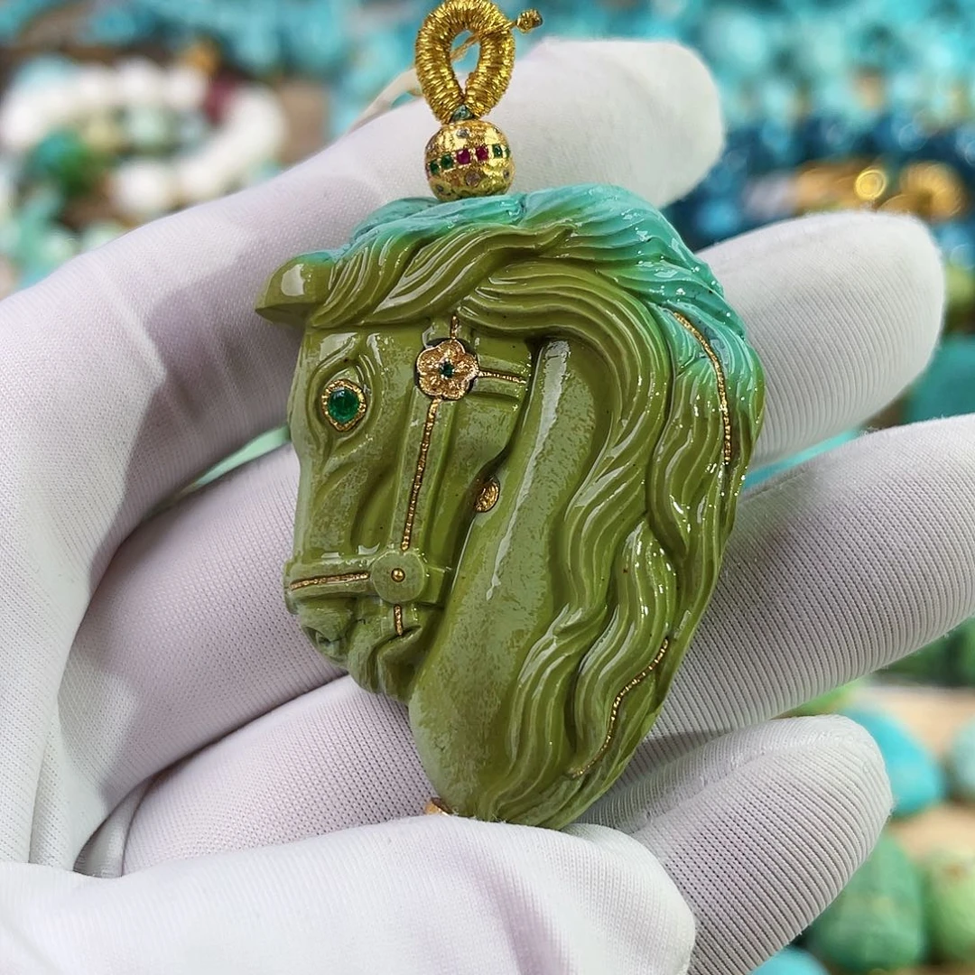 绿松石未镶嵌珠宝奇石