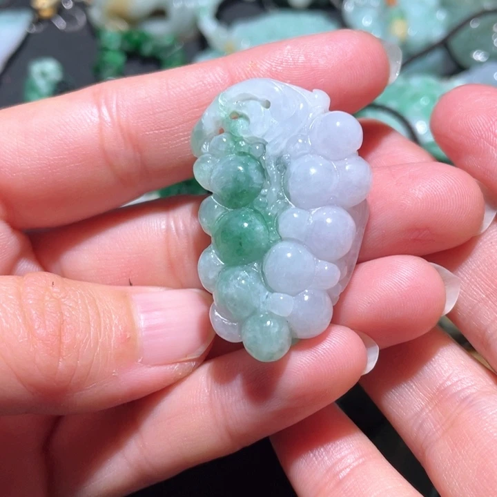 【闪购商品】翡翠颈饰未镶嵌天然翡翠