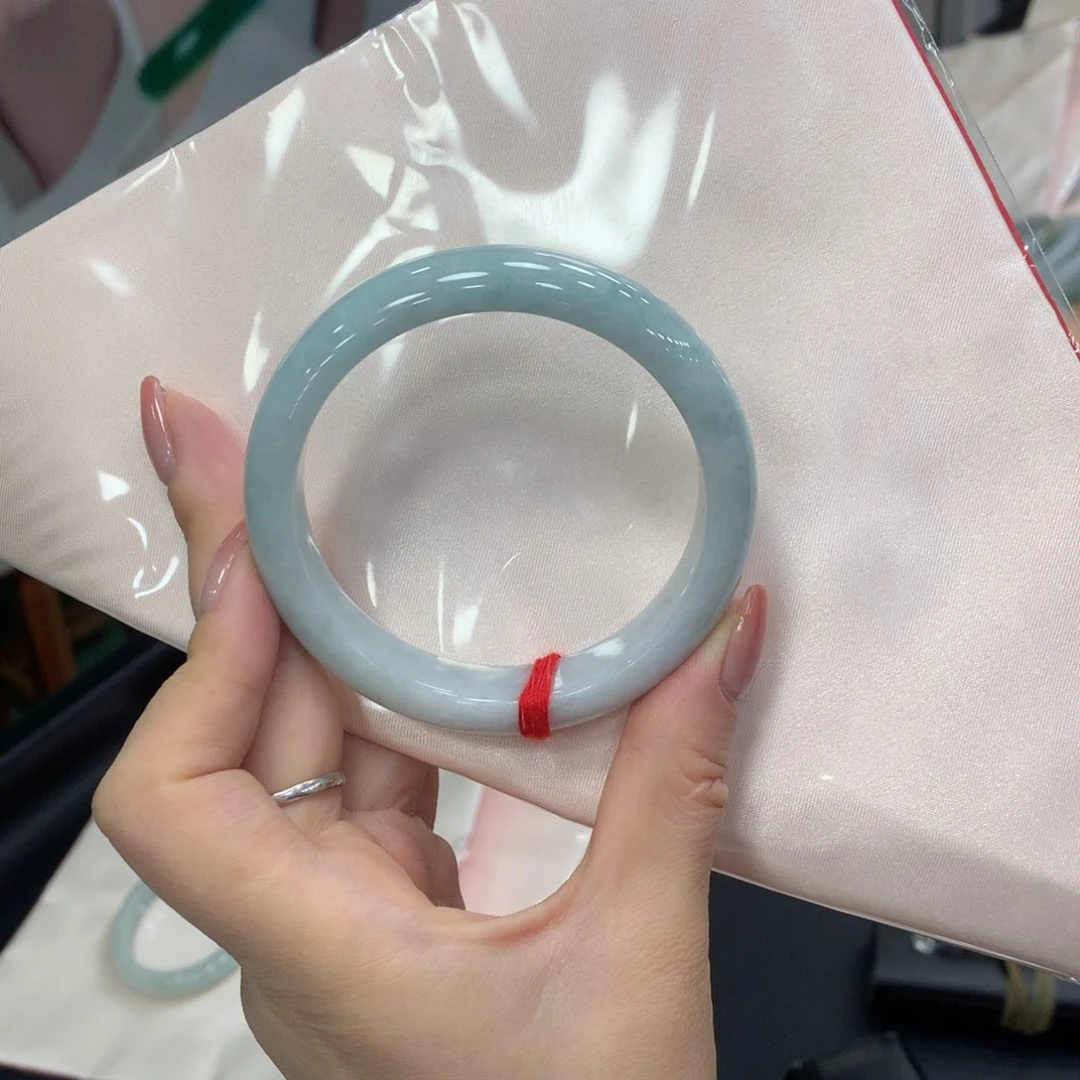 翡翠手镯未镶嵌缘*买断