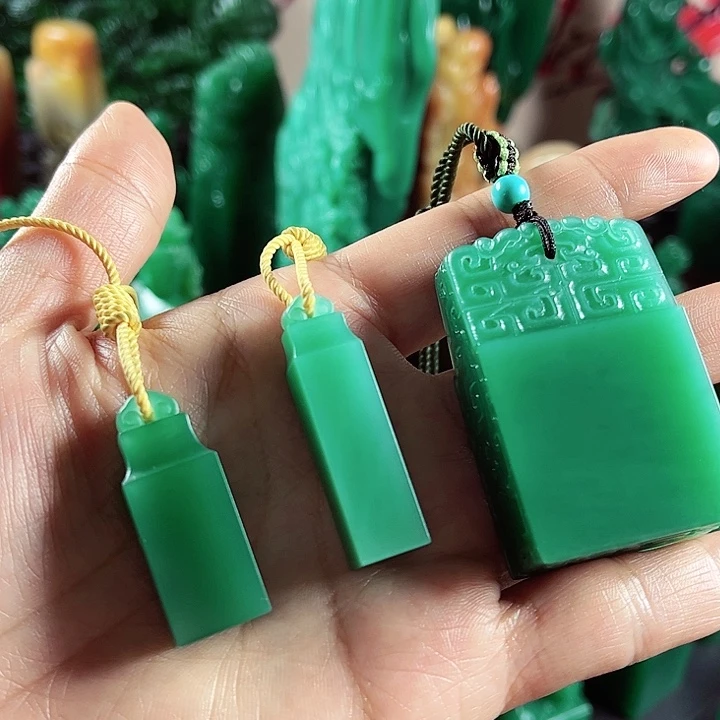 四川石翠****）四川雅安石名贵石材