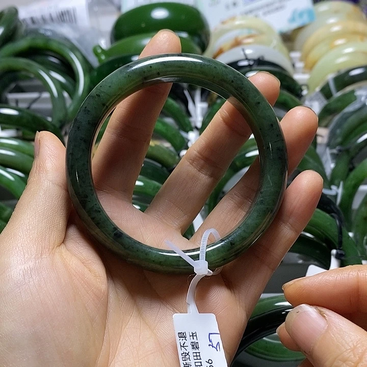 和田玉（碧玉）未镶嵌手镯正圈57