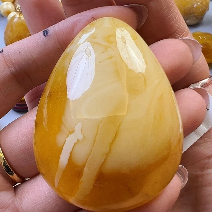 蜜蜡未镶嵌珠宝奇石