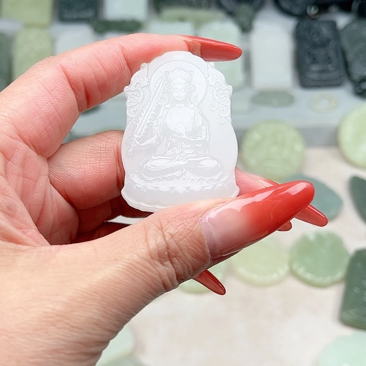 和田玉未镶嵌颈饰