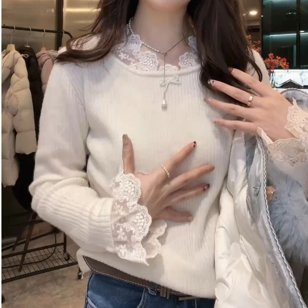 【蕾丝打底衫】冬季蕾丝网红时尚拼接修V领长袖针织衫LK2501257