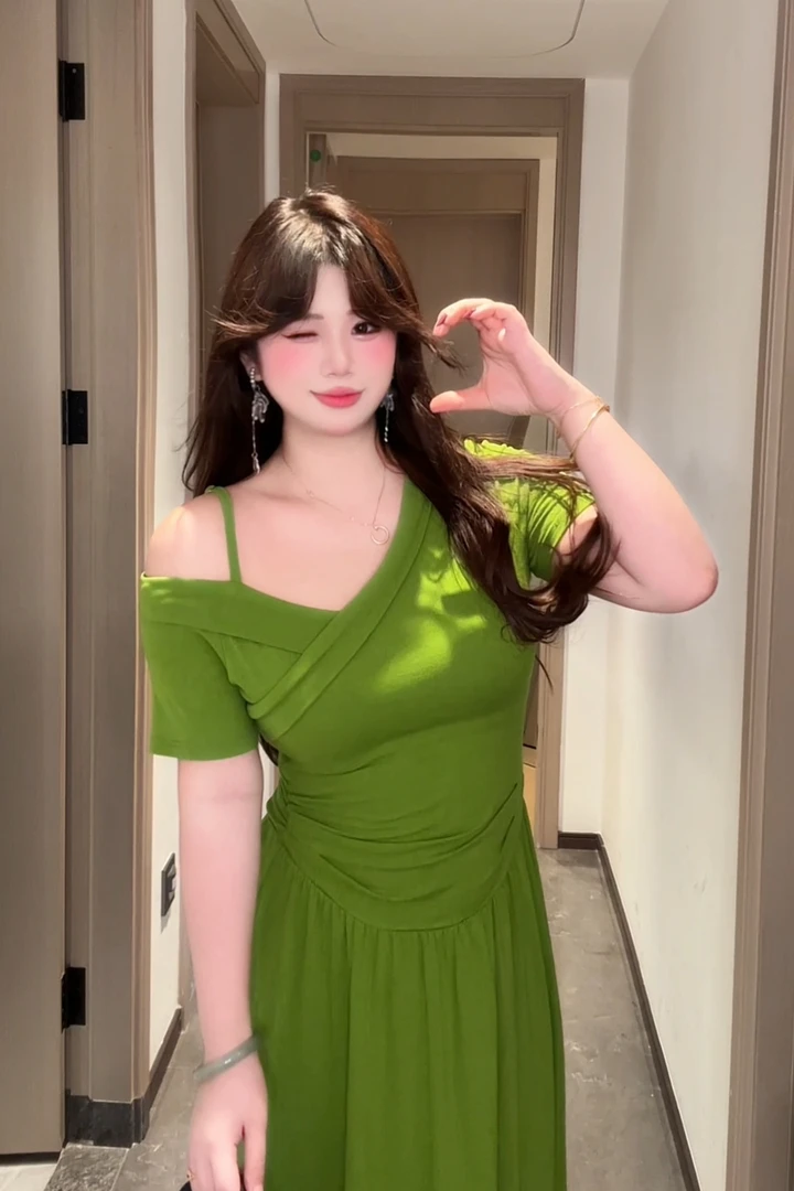 少量现现【惠珍】微胖mm纯欲慵懒风女装裙知性风掐腰连衣裙ins衣服