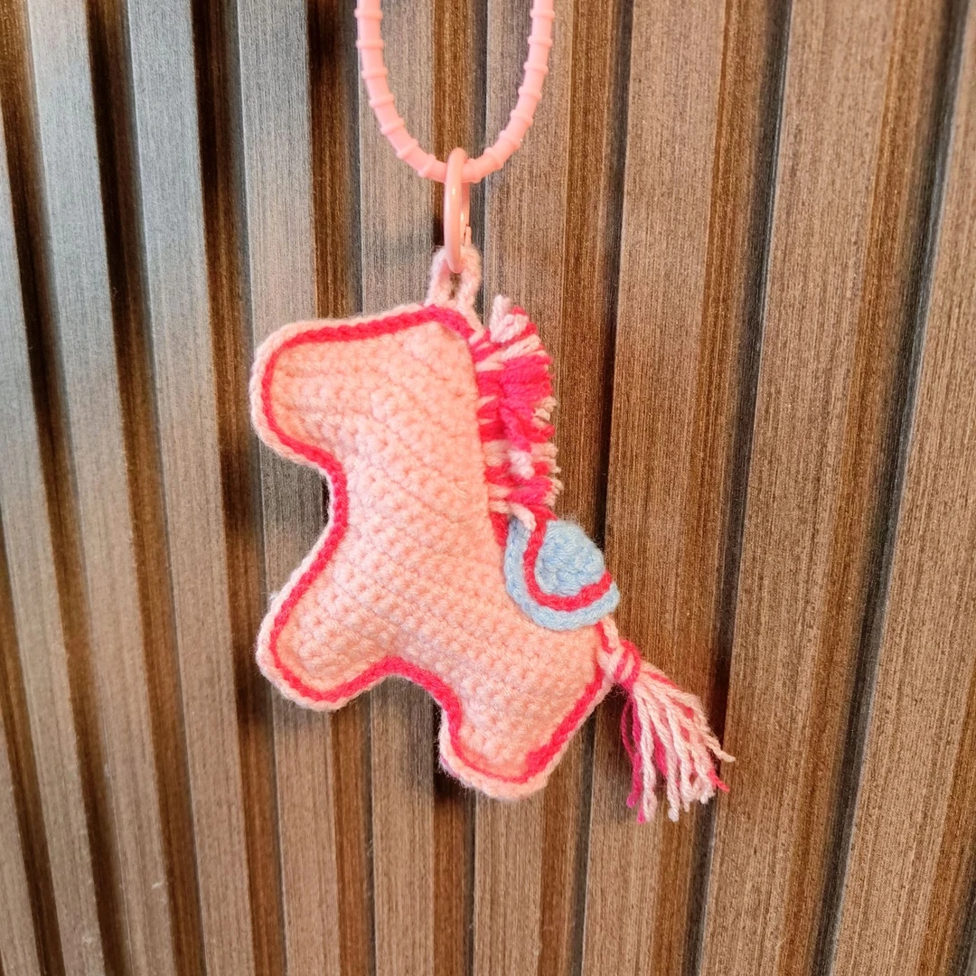 纯手工钩织小马挂件钥匙扣挂件