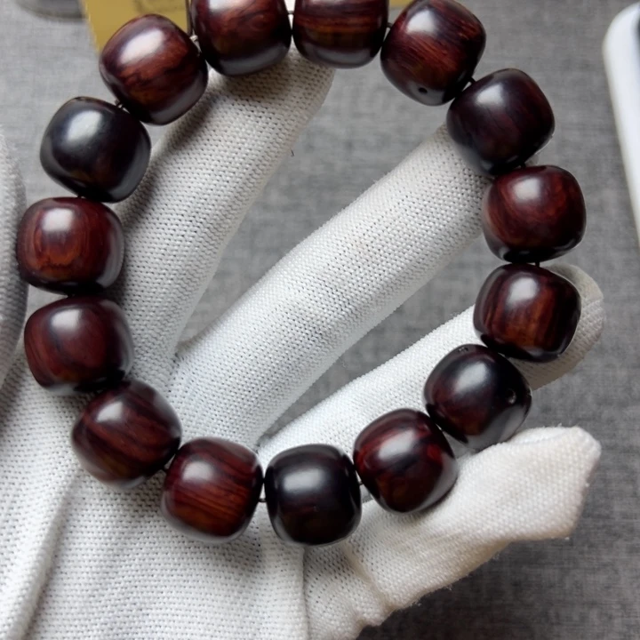 木海南红降15*16瑕疵