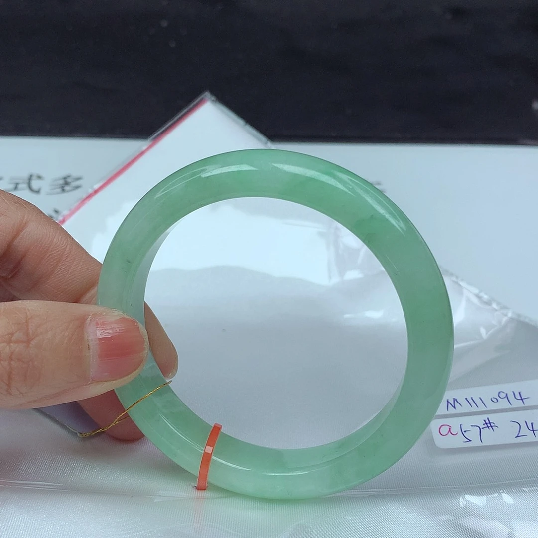 翡翠手镯未镶嵌57圈1094