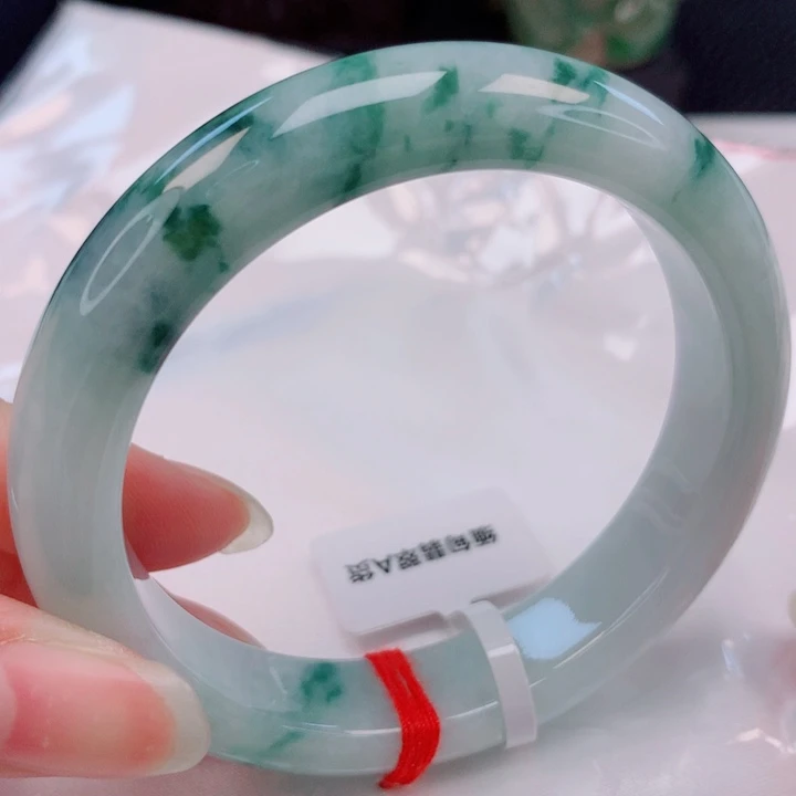 翡翠未镶嵌手镯55圈