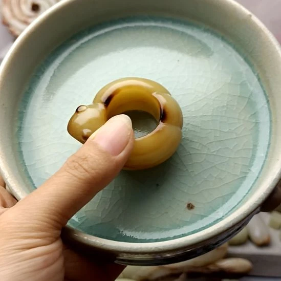 神***秘摆件祝您生活愉快生意兴隆