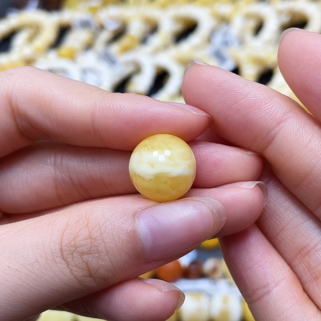 未镶嵌蜜蜡裸石圆珠14mm瑕