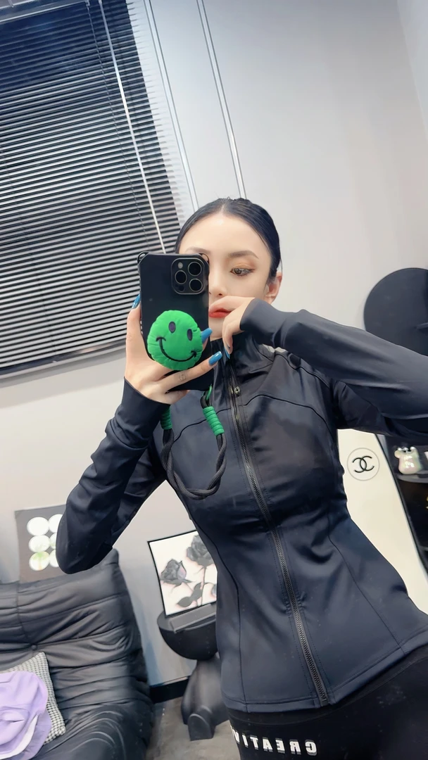 （柒贰柒服饰8633#）25春季新款休闲时尚长袖修身立领瑜伽外套