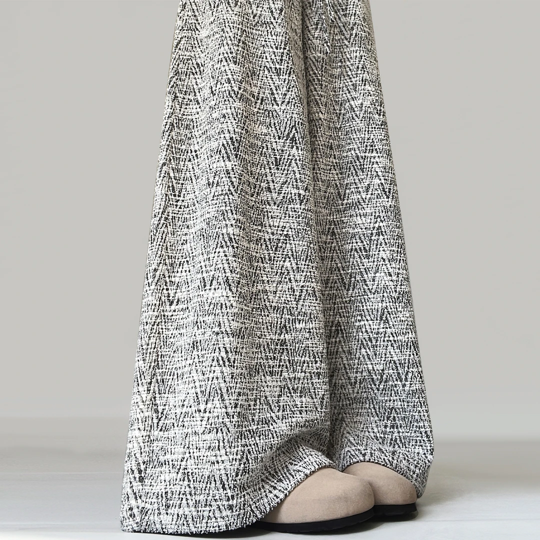 灰色人字纹阔腿裤女秋季2025新款高腰显瘦小个子垂感小香风休闲裤