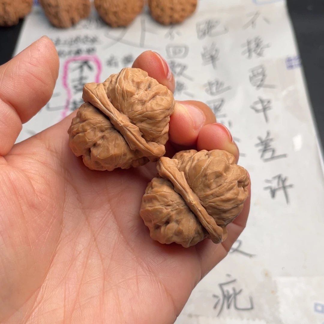 文玩核桃吊坠094。34蛙有黄有磕