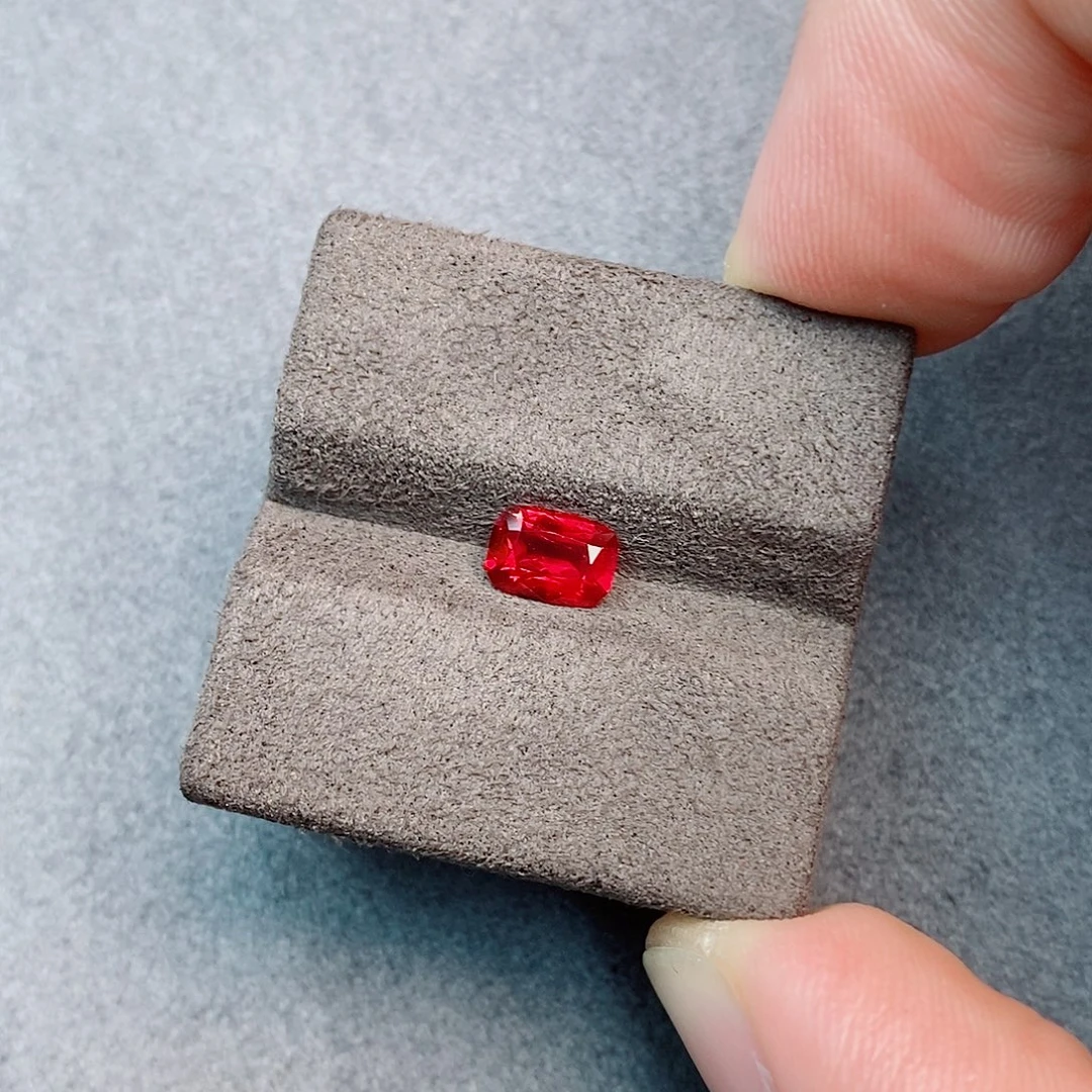 红宝石裸石1.01ct grs 无烧鸽血红