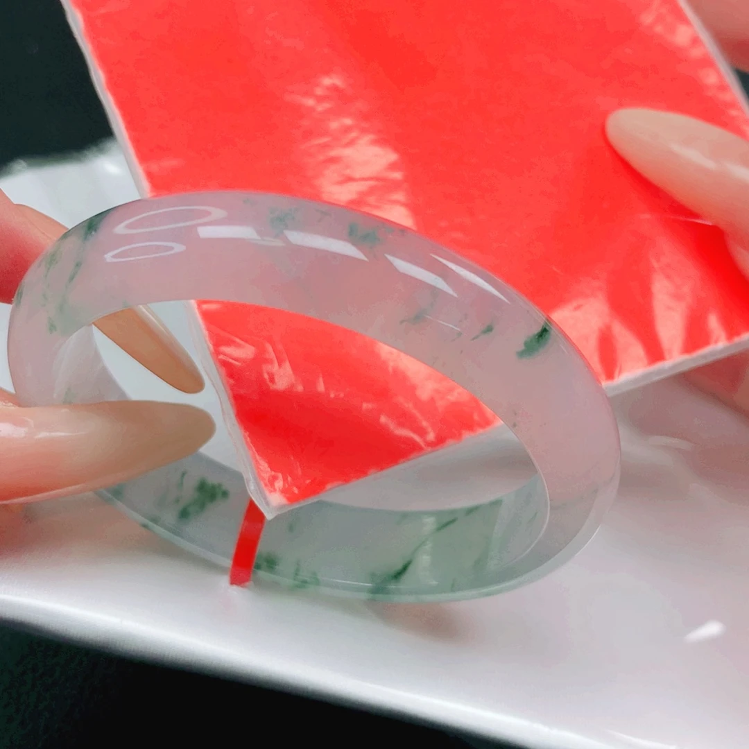 翡翠未镶嵌手镯53贵