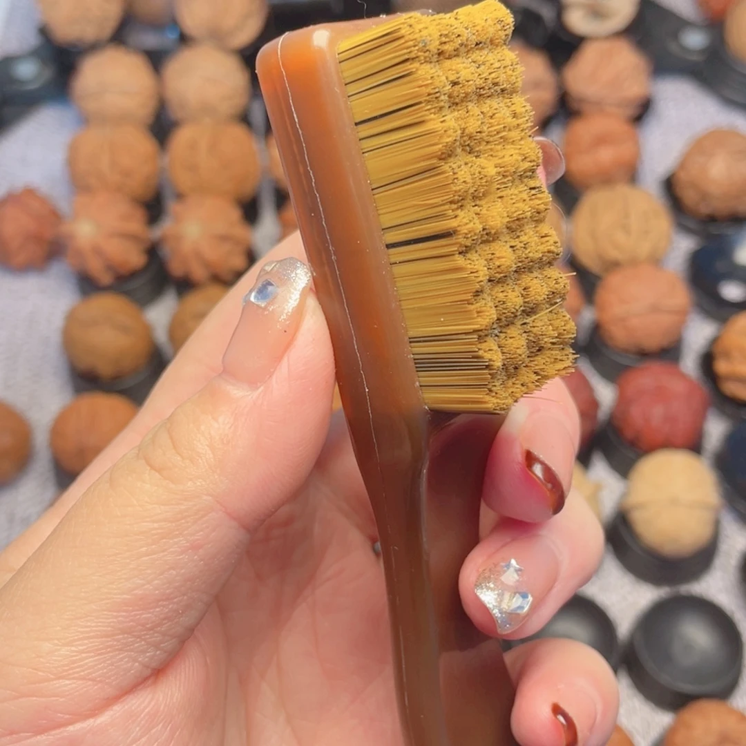 B***o文玩核桃把件长刷