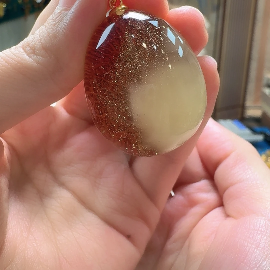 琥珀未镶嵌颈饰吊坠