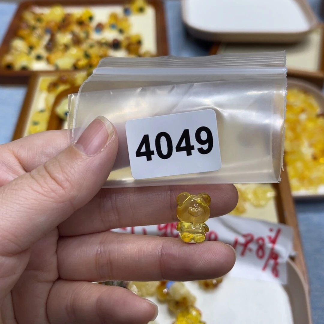 琥珀珠宝奇石未镶嵌