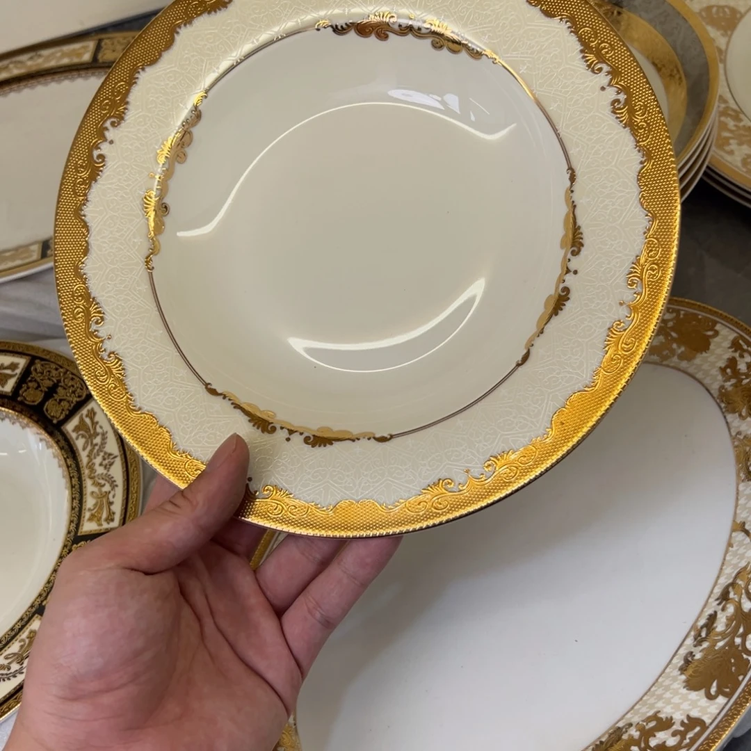 瓷片9寸草帽盘两个一单尾单