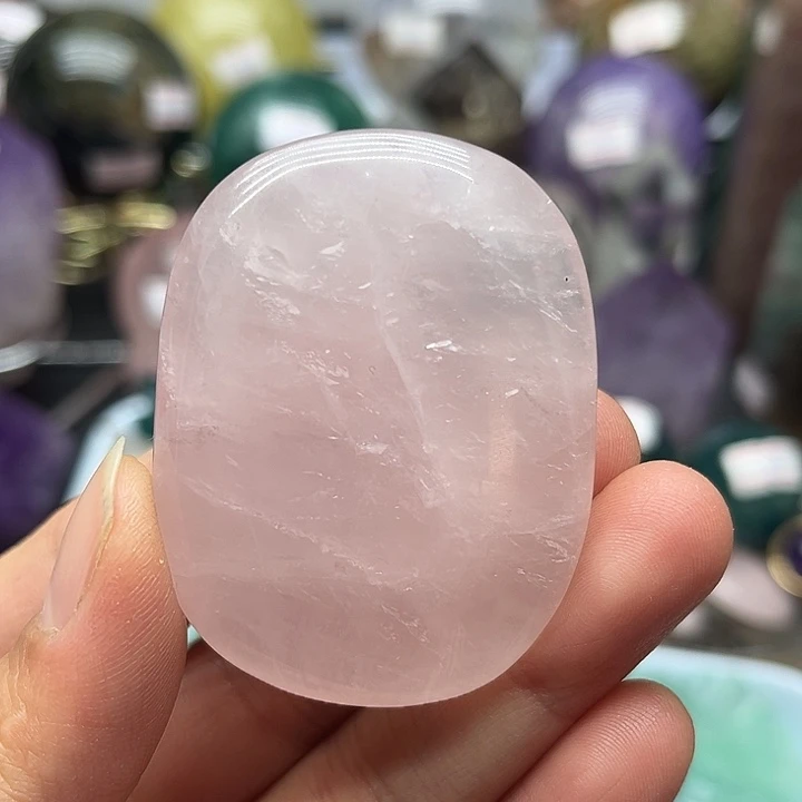 水晶珠宝半成品未镶嵌56克粉水晶把玩