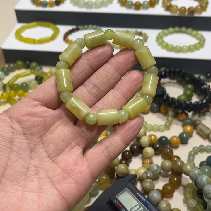 蛇纹石玉未镶嵌手链