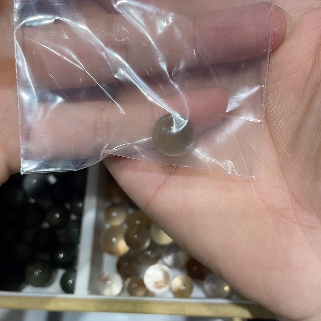 水晶珠宝半成品未镶嵌布**舍打孔，不退不换