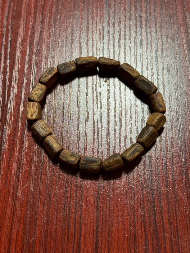 F27-9奇楠沉香单圈多样性发一