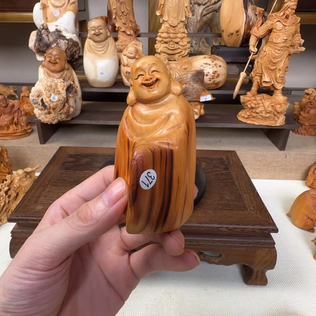 崖柏小木匠艺雕一物一拍