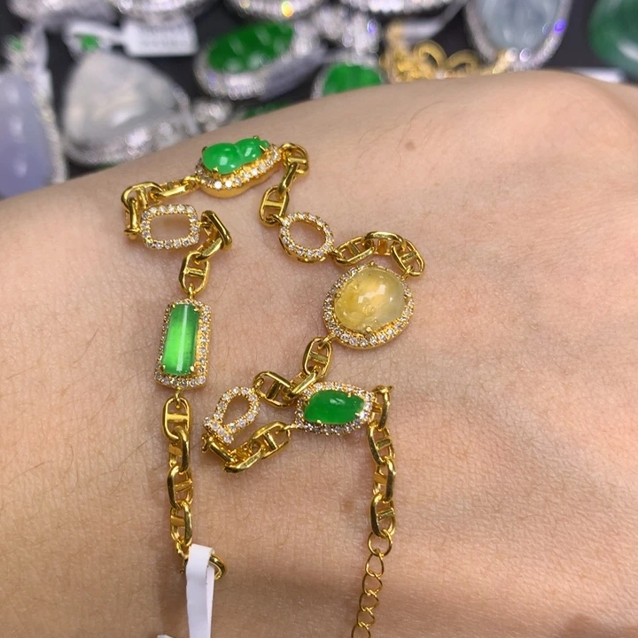 吊坠(不含链)18K金镶嵌翡翠