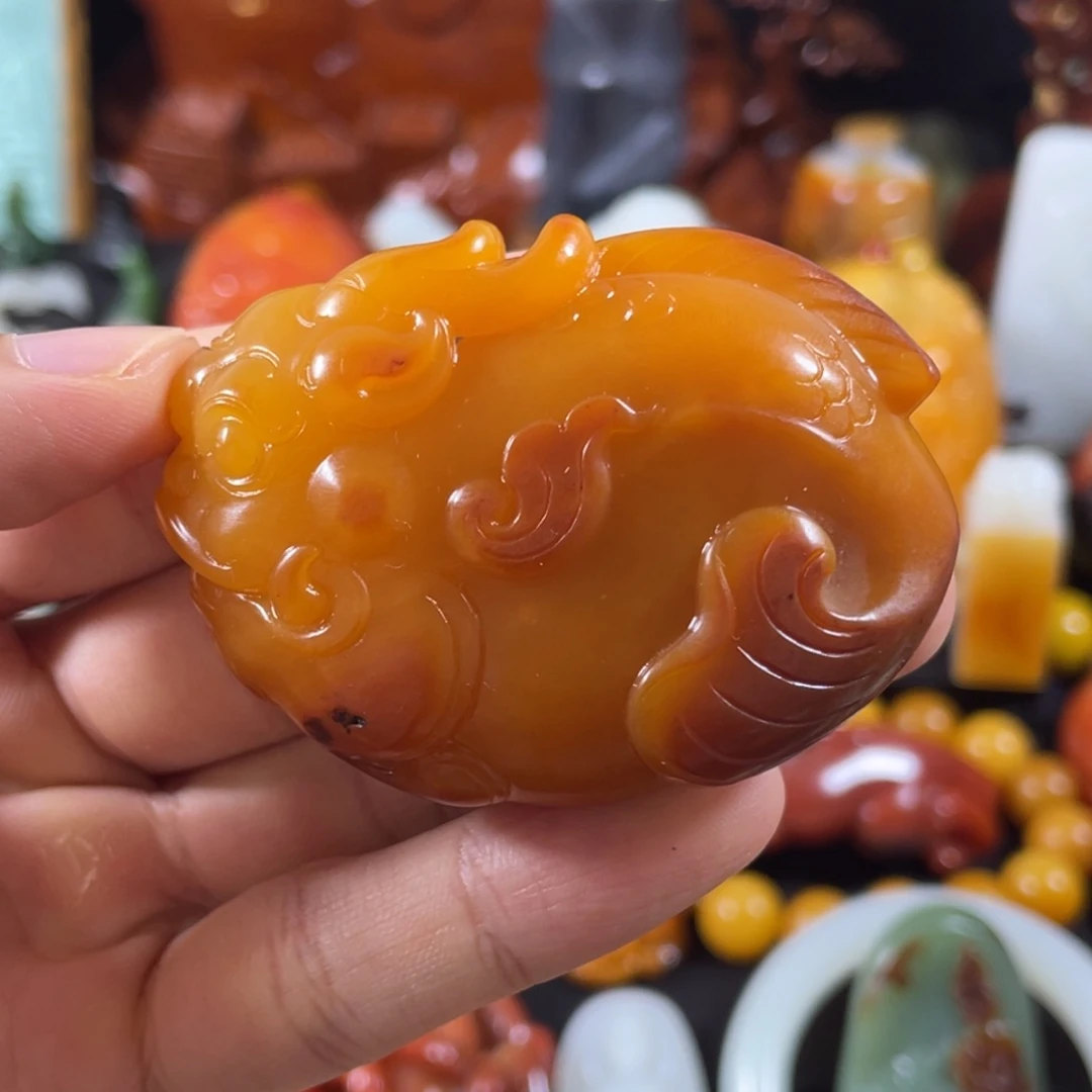 启***程和田玉未镶嵌吊坠(不含链)