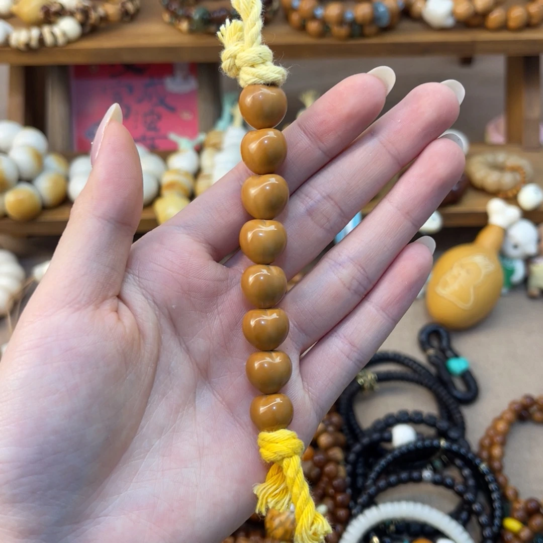 吊坠猴头核桃屁桃爱心棒棒糖