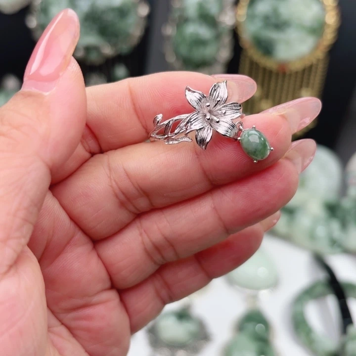 笑***风岫玉银S925镶嵌戒指