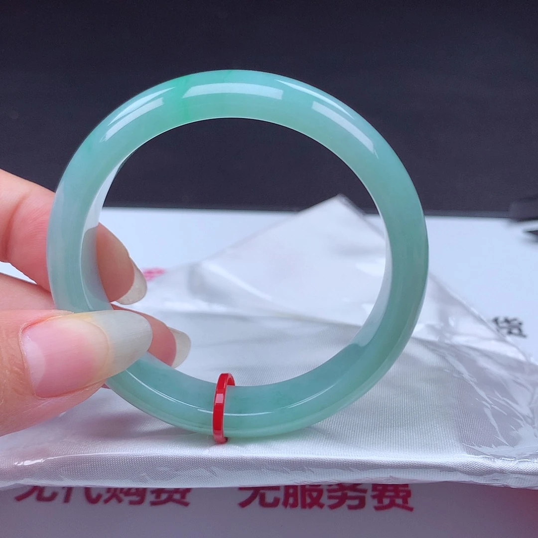 翡翠手镯未镶嵌手镯001922