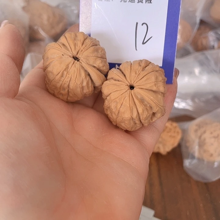 文玩核桃把件沉*文玩12